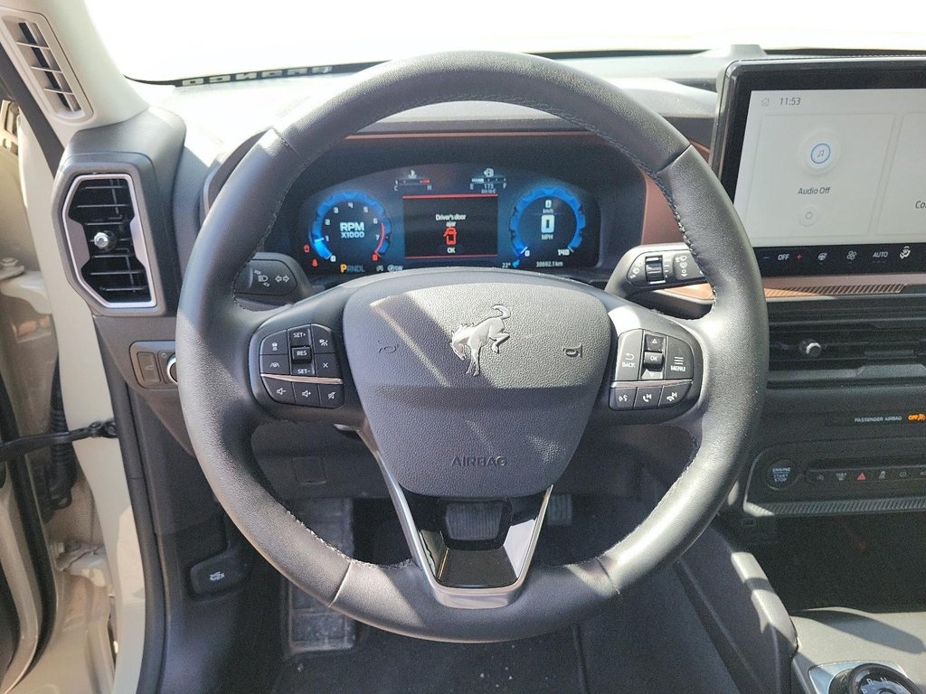 2025 Ford Bronco Sport Outer Banks 4x4 in Brantford, Ontario - 11 - w1024h768px