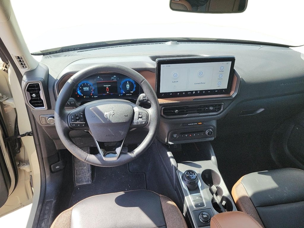 2025 Ford Bronco Sport Outer Banks 4x4 in Brantford, Ontario - 9 - w1024h768px