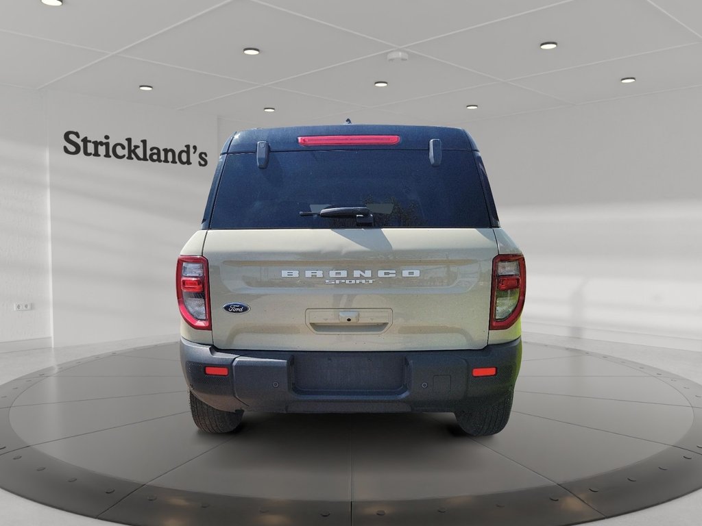 2025 Ford Bronco Sport Outer Banks 4x4 in Brantford, Ontario - 3 - w1024h768px