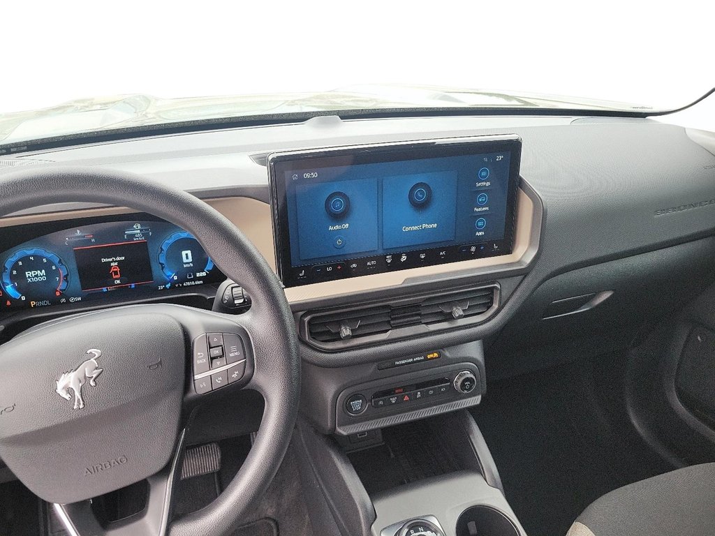 2025 Ford Bronco Sport Big Bend 4x4 in Brantford, Ontario - 13 - w1024h768px