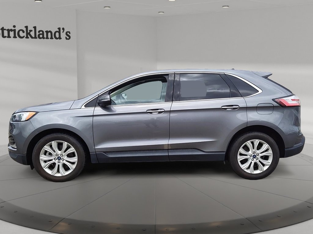 2022  Edge Titanium AWD in Brantford, Ontario - 4 - w1024h768px