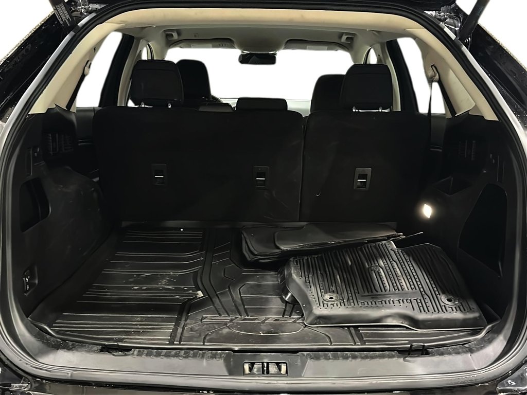 2022 Ford Edge SEL AWD in Stratford, Ontario - 6 - w1024h768px