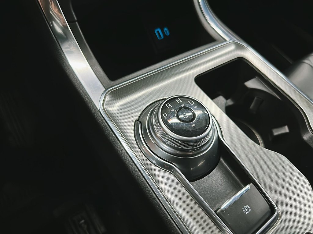 2023 Ford Edge Titanium AWD in Brantford, Ontario - 14 - w1024h768px