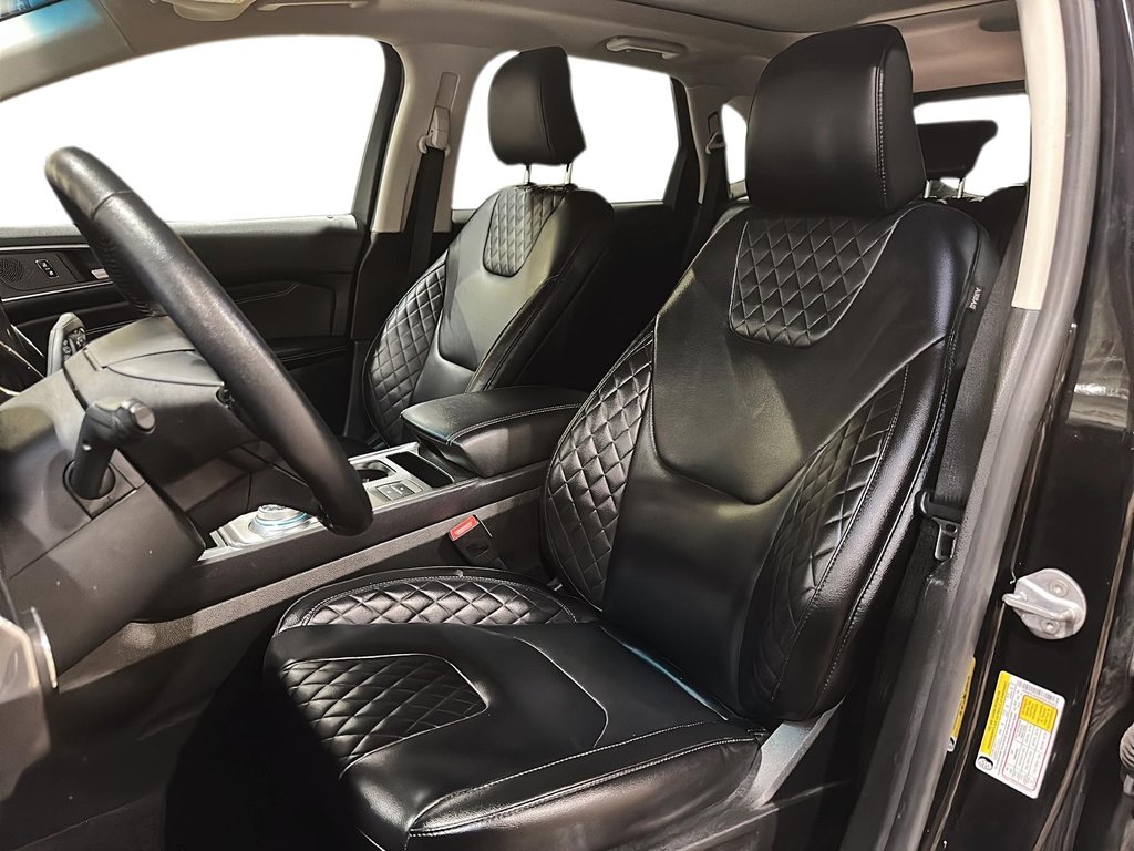 2023 Ford Edge Titanium AWD in Stratford, Ontario - 8 - w1024h768px