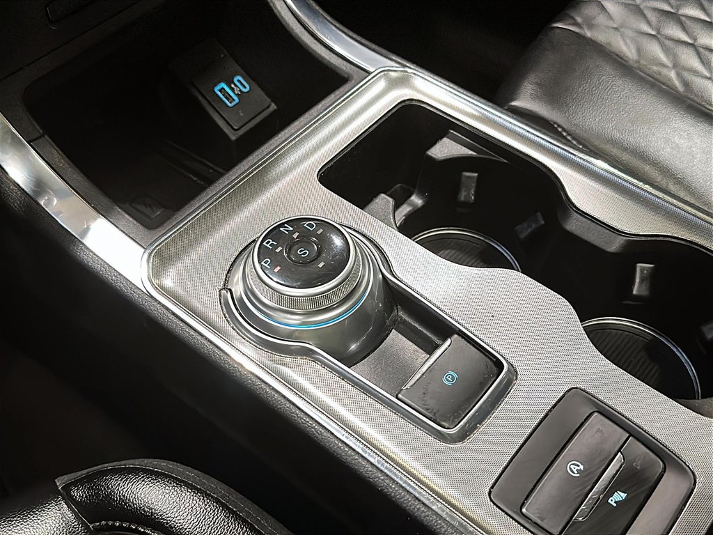 2023 Ford Edge Titanium AWD in Stratford, Ontario - 14 - w1024h768px