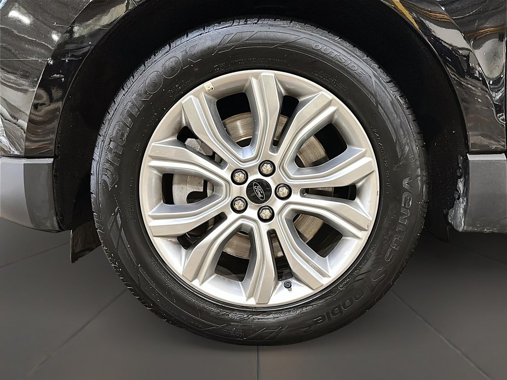 2023 Ford Edge Titanium AWD in Stratford, Ontario - 7 - w1024h768px