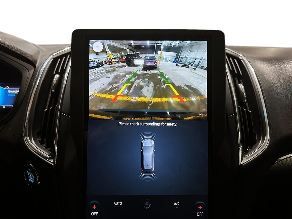 2023 Ford Edge Titanium AWD in Stratford, Ontario - 16 - w1024h768px