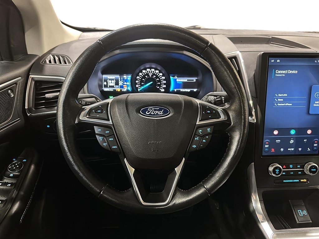 2023 Ford Edge Titanium AWD in Stratford, Ontario - 11 - w1024h768px