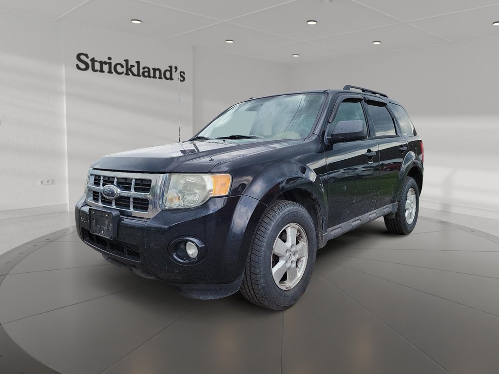 2009 Ford Escape XLT 4Dr 2WD 6CYL in Brantford, Ontario - 1 - w1024h768px