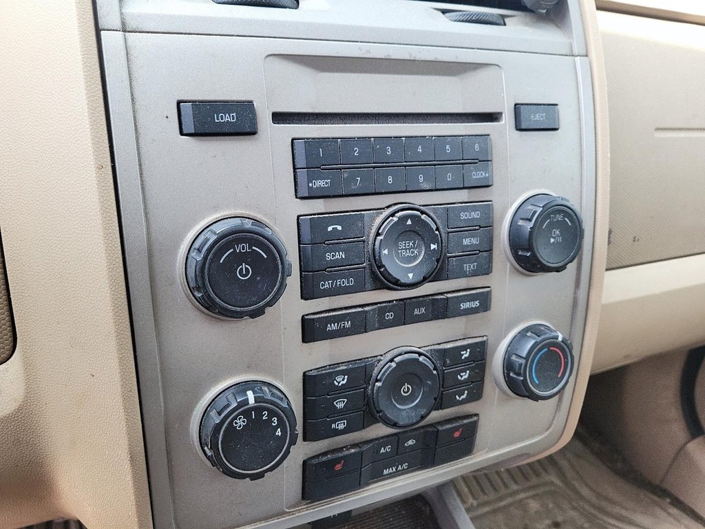 2009 Ford Escape XLT 4Dr 2WD 6CYL in Brantford, Ontario - 16 - w1024h768px