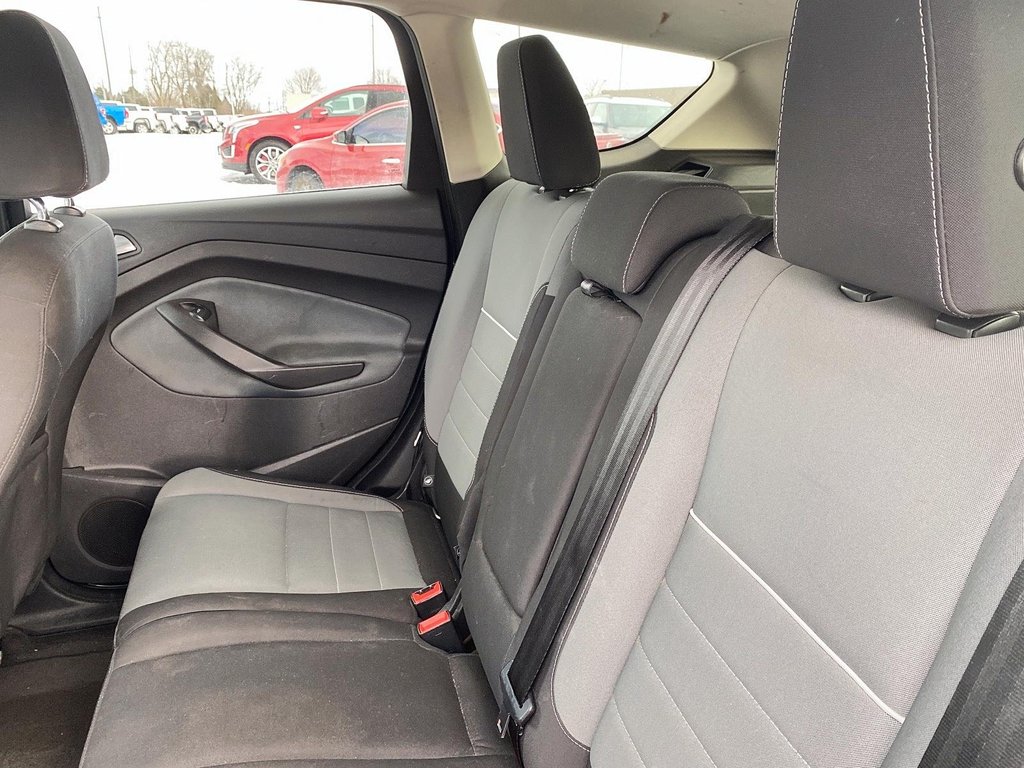 2013 Ford Escape SE 4WD in Brantford, Ontario - 16 - w1024h768px