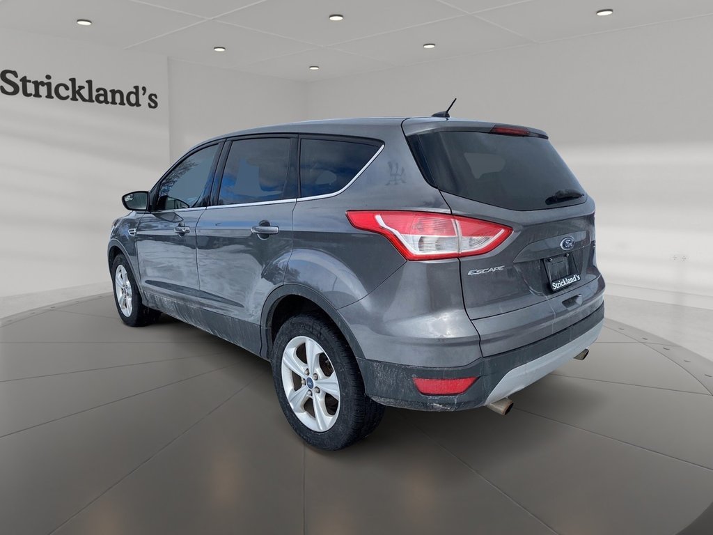 2013 Ford Escape SE 4WD in Brantford, Ontario - 4 - w1024h768px