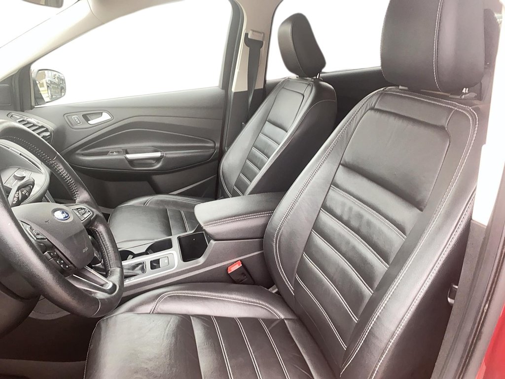 2018 Ford Escape SEL - 4WD in Stratford, Ontario - 8 - w1024h768px