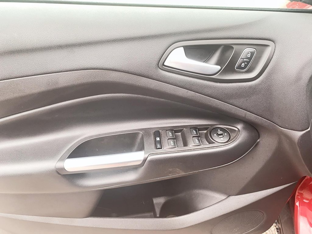 2018 Ford Escape SEL - 4WD in Stratford, Ontario - 10 - w1024h768px