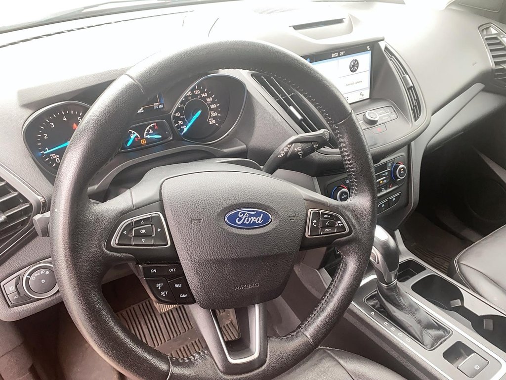2018 Ford Escape SEL - 4WD in Stratford, Ontario - 11 - w1024h768px