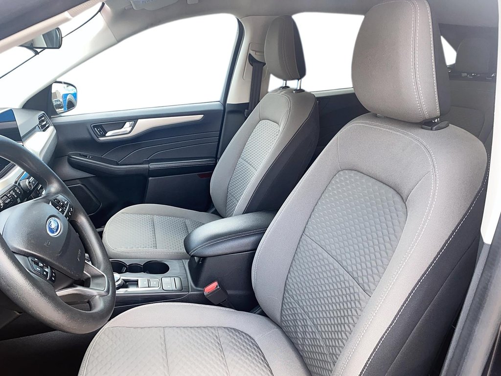2021 Ford Escape SE PHEV FWD in Stratford, Ontario - 8 - w1024h768px