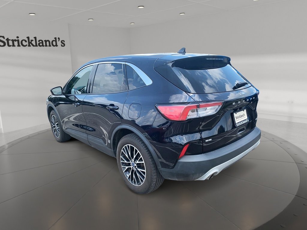2021 Ford Escape SE PHEV FWD in Stratford, Ontario - 4 - w1024h768px