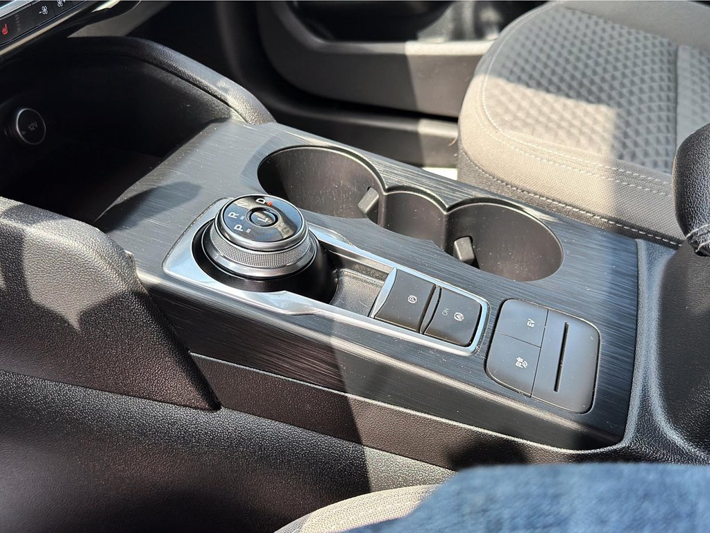 2021 Ford Escape SE PHEV FWD in Brantford, Ontario - 12 - w1024h768px