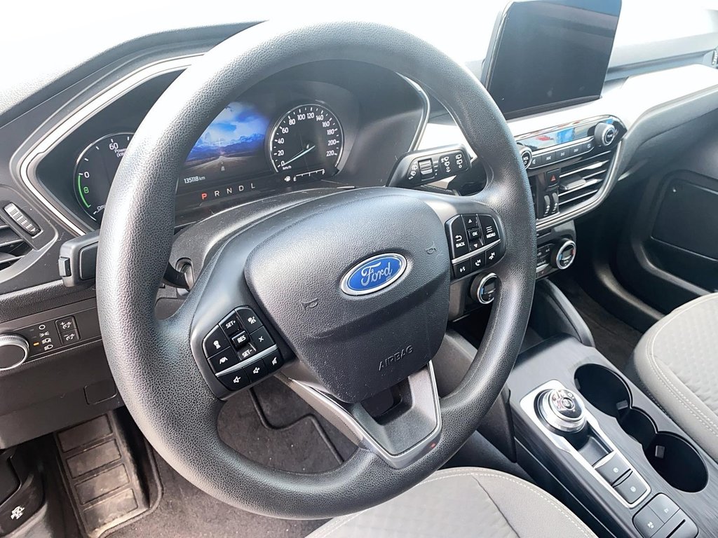 2021 Ford Escape SE PHEV FWD in Stratford, Ontario - 11 - w1024h768px