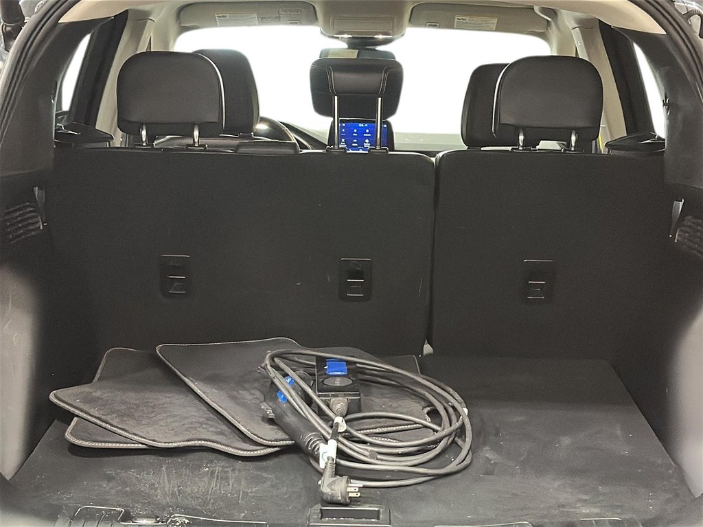 2022 Ford Escape Titanium PHEV FWD in Brantford, Ontario - 6 - w1024h768px