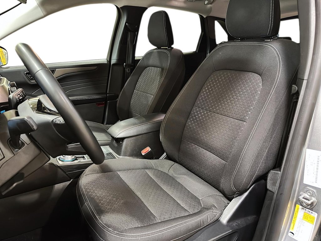 2024 Ford Escape ACTIVE AWD in Brantford, Ontario - 8 - w1024h768px