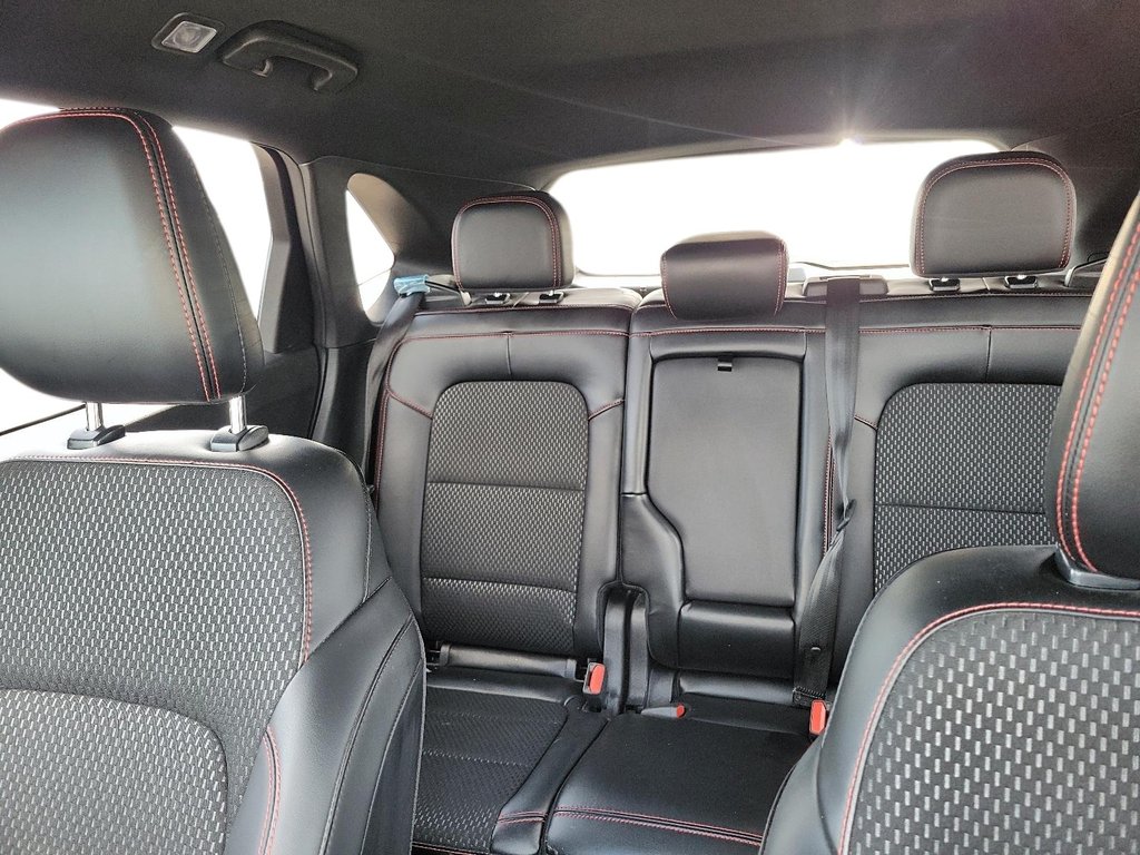 2024 Ford Escape ST-Line AWD in Brantford, Ontario - 17 - w1024h768px