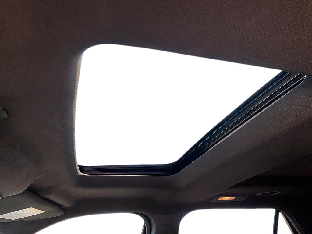 2015 Ford Explorer Limited in Brantford, Ontario - 17 - w1024h768px