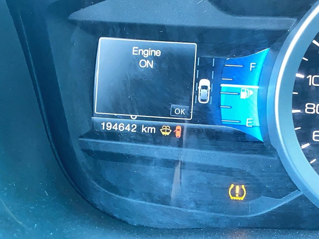 2015 Ford Explorer Limited in Brantford, Ontario - 12 - w1024h768px