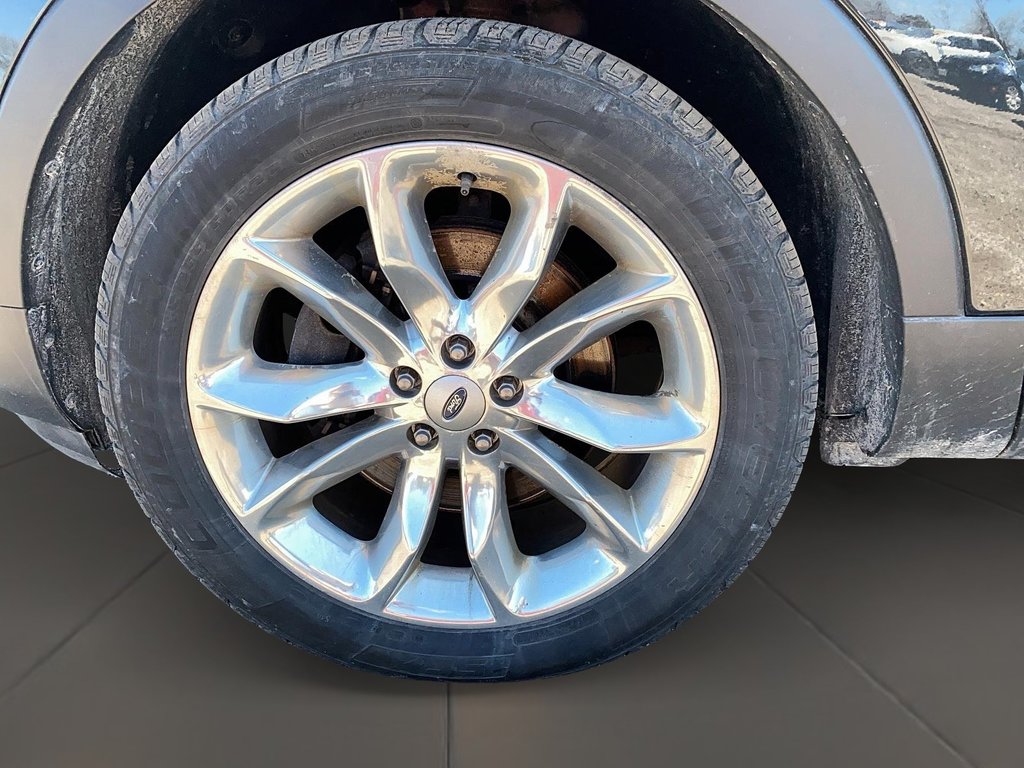 2015 Ford Explorer Limited in Brantford, Ontario - 7 - w1024h768px