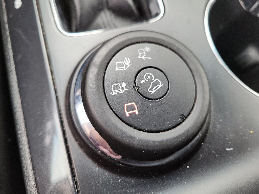 2016 Ford Explorer XLT - 4WD in Brantford, Ontario - 13 - w1024h768px