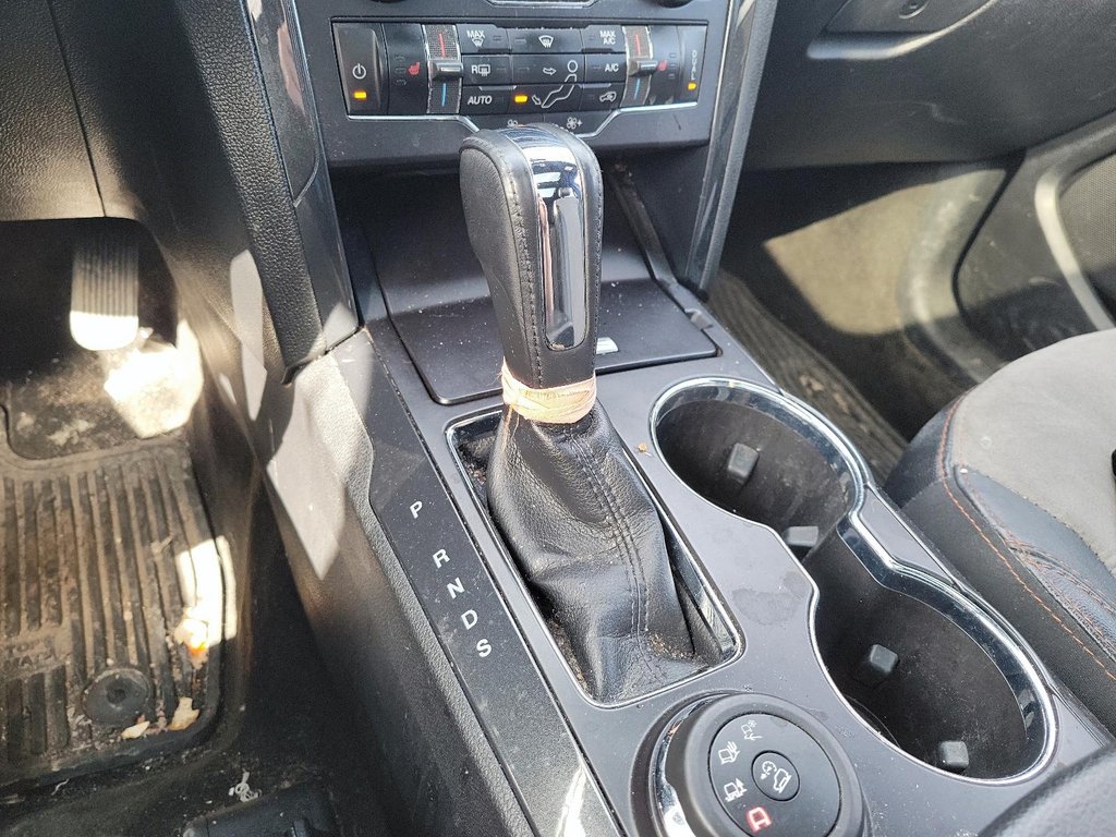 2017 Ford Explorer XLT - 4WD in Brantford, Ontario - 12 - w1024h768px