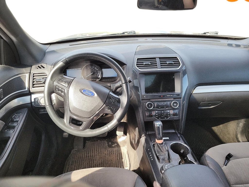 2017 Ford Explorer XLT - 4WD in Brantford, Ontario - 11 - w1024h768px