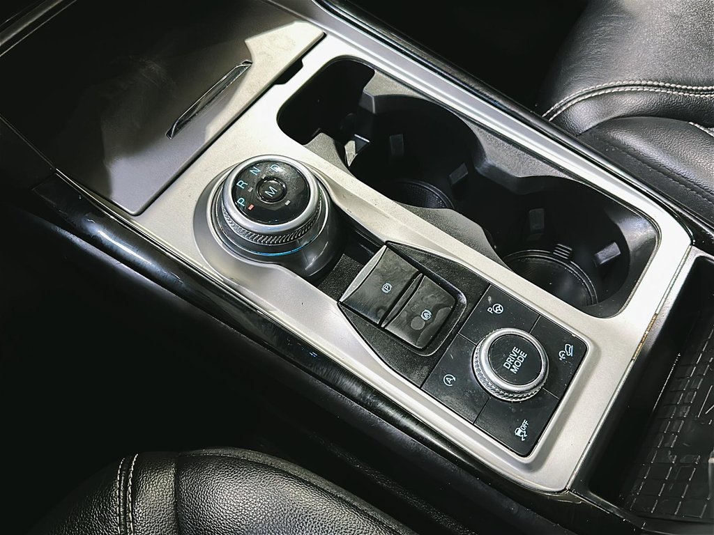 2022 Ford Explorer ST in Brantford, Ontario - 14 - w1024h768px