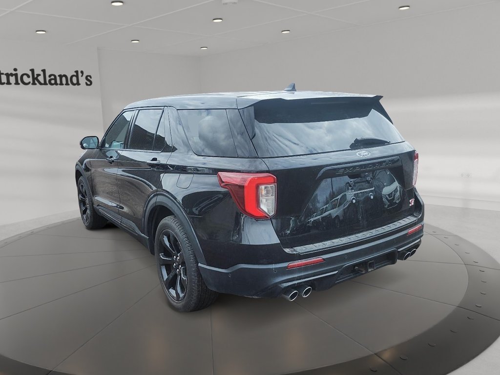 2022 Ford Explorer ST in Brantford, Ontario - 4 - w1024h768px