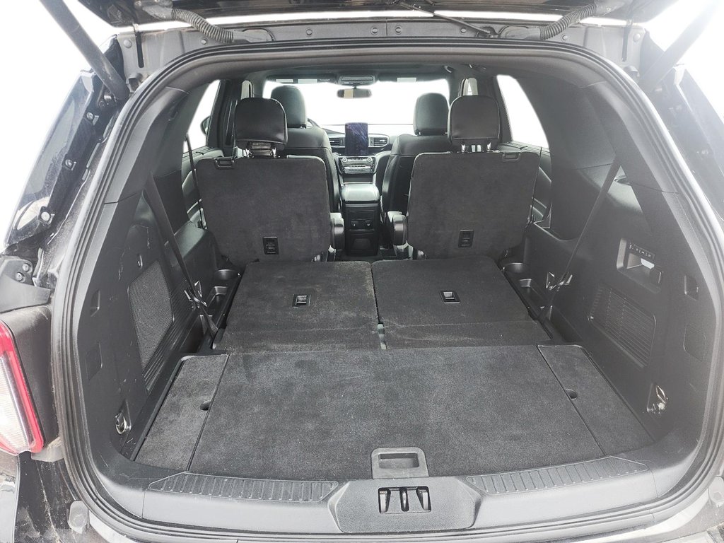 2022 Ford Explorer ST in Brantford, Ontario - 6 - w1024h768px