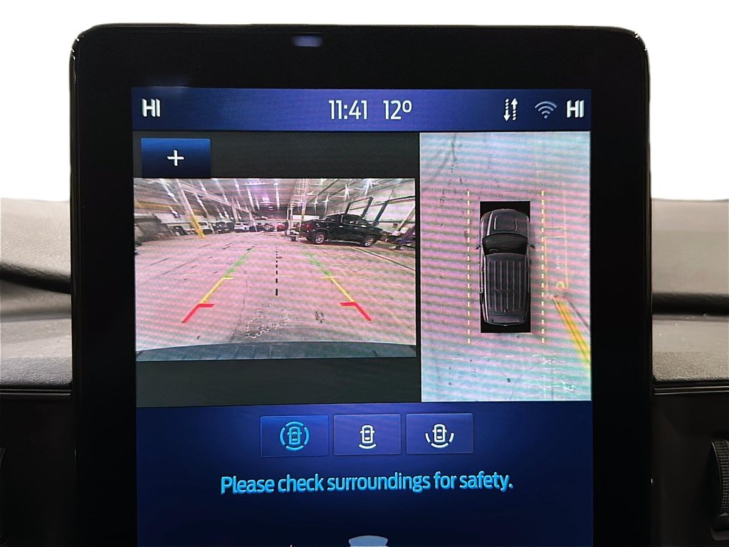 2022 Ford Explorer ST in Brantford, Ontario - 16 - w1024h768px