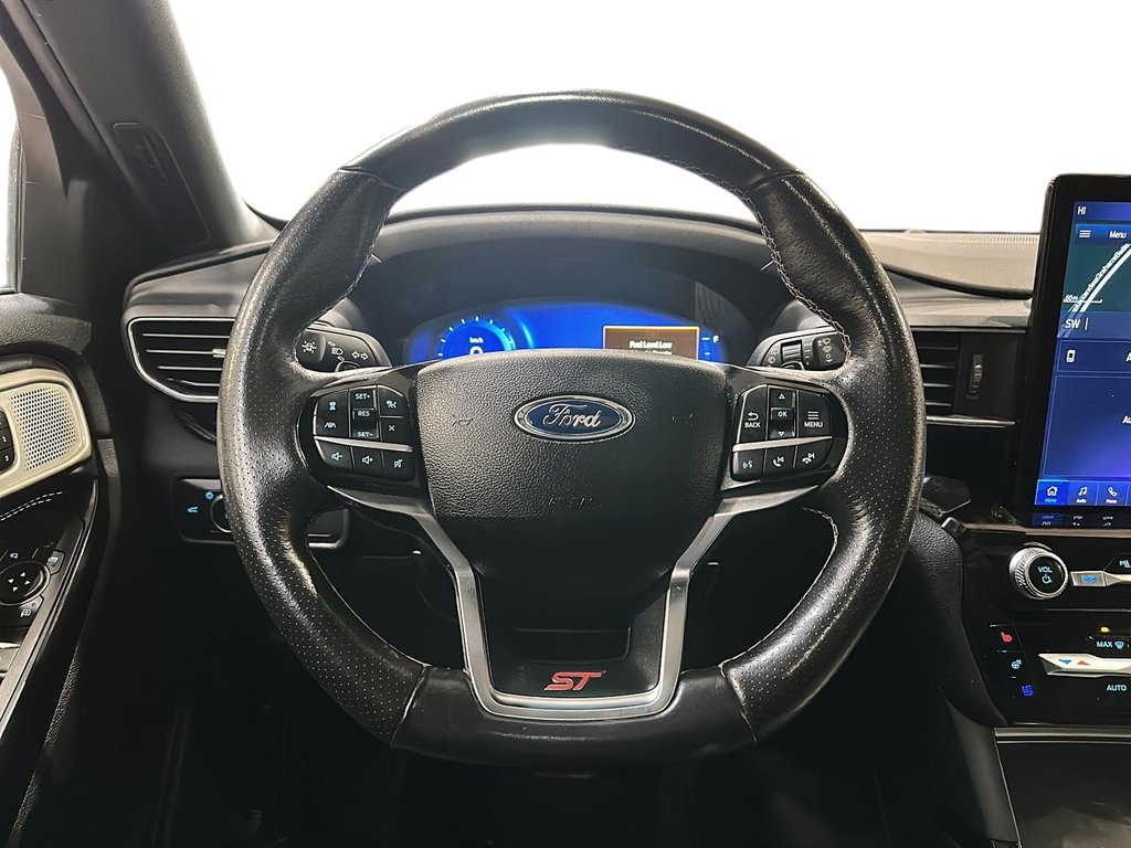 2022 Ford Explorer ST in Brantford, Ontario - 11 - w1024h768px