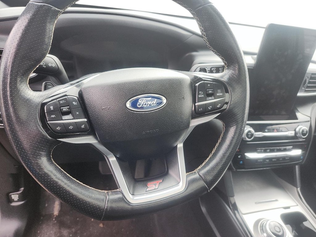 2022 Ford Explorer ST in Brantford, Ontario - 11 - w1024h768px