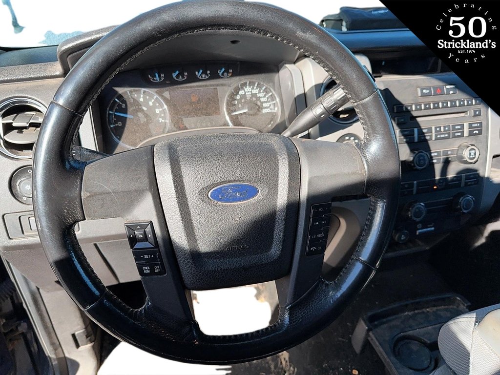 2011  F150 XLT Supercrew 4WD in Brantford, Ontario - 8 - w1024h768px