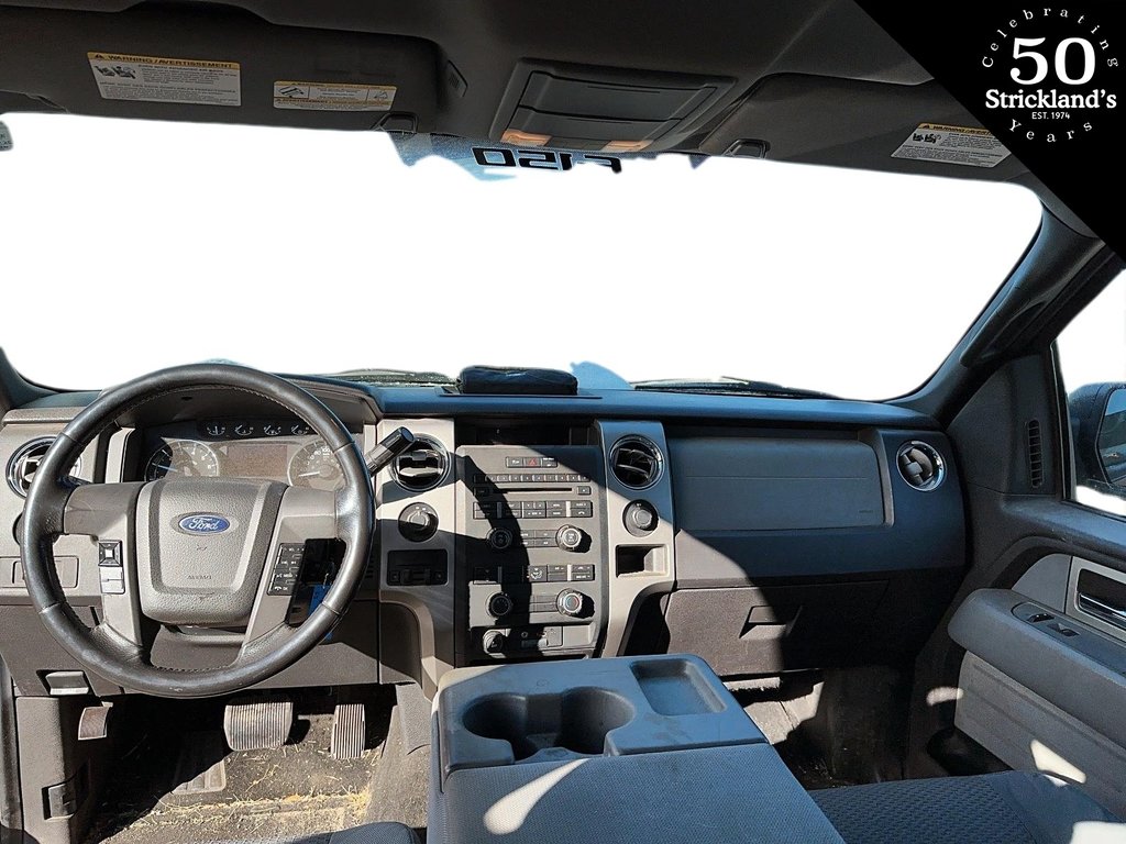 2011  F150 XLT Supercrew 4WD in Brantford, Ontario - 7 - w1024h768px