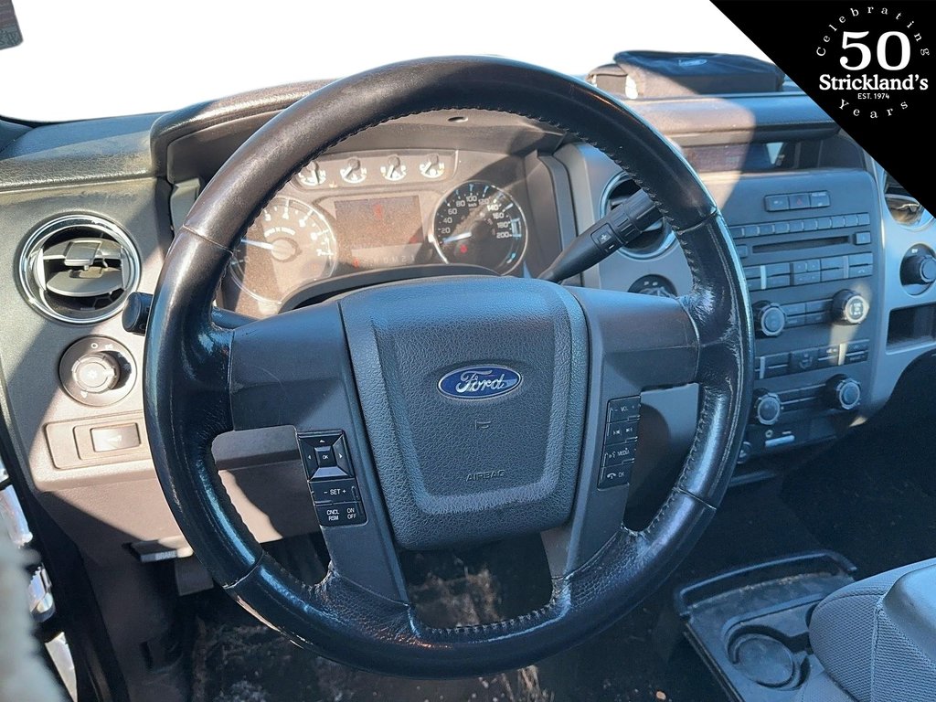 2011 Ford F150 XLT Supercrew 4WD in Stratford, Ontario - 9 - w1024h768px