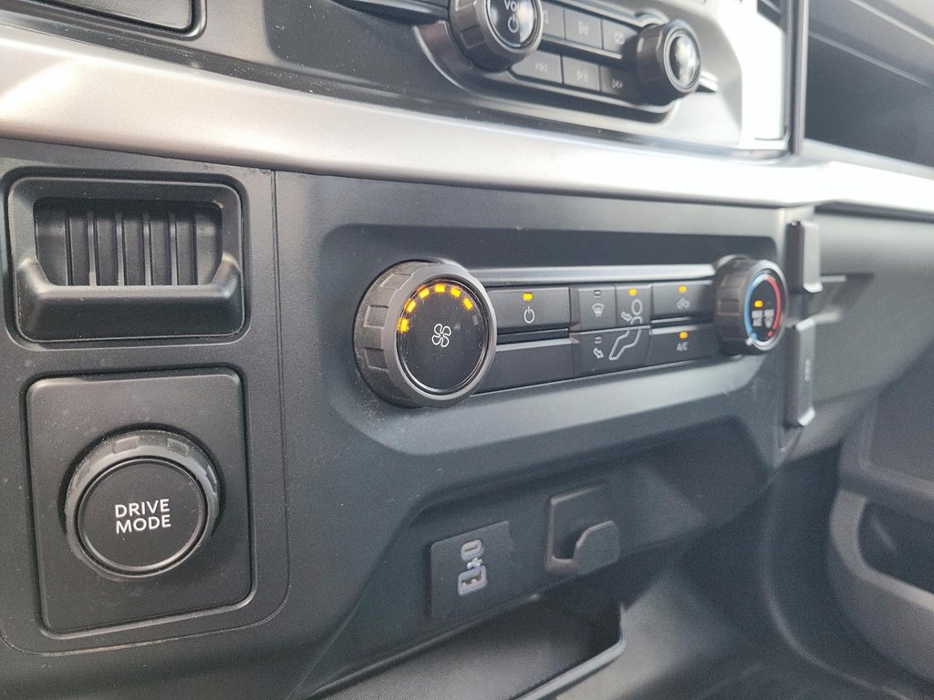 2022 Ford F150 4x2 - Regular Cab XL - 141 WB in Brantford, Ontario - 15 - w1024h768px