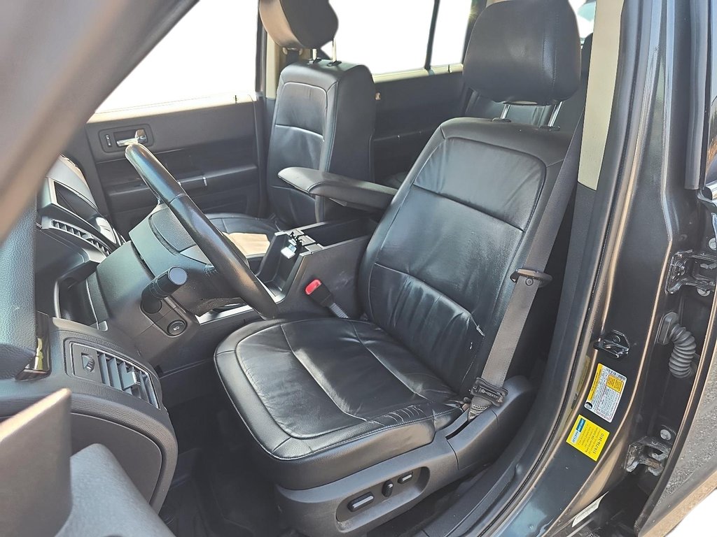 2016 Ford Flex SEL - FWD in Brantford, Ontario - 8 - w1024h768px
