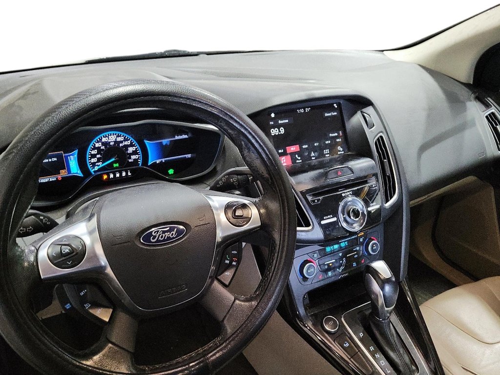 2017 Ford Focus Hatchback Electric in Brantford, Ontario - 13 - w1024h768px