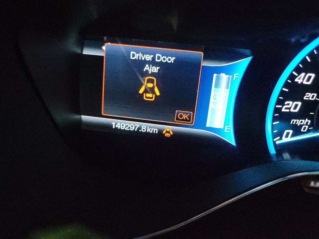2017 Ford Focus Hatchback Electric in Brantford, Ontario - 12 - w1024h768px