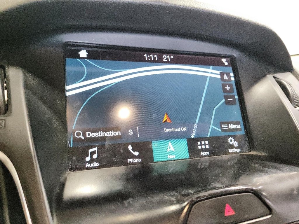 2017 Ford Focus Hatchback Electric in Brantford, Ontario - 17 - w1024h768px