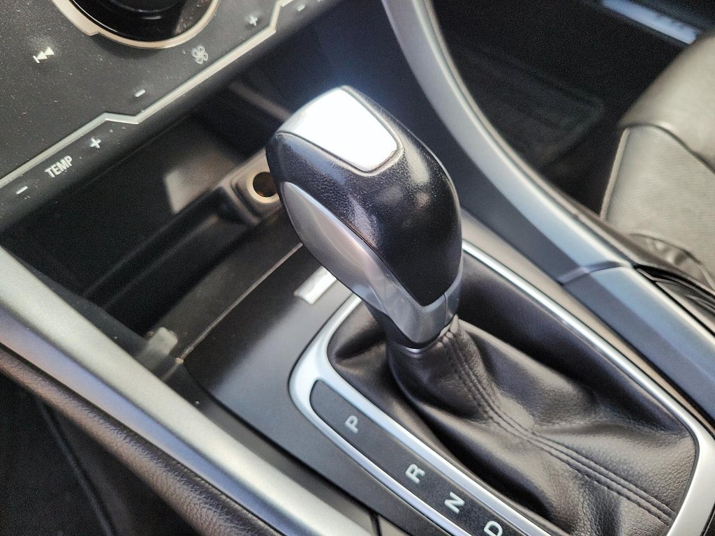 2013 Ford Fusion Titanium AWD in Brantford, Ontario - 14 - w1024h768px