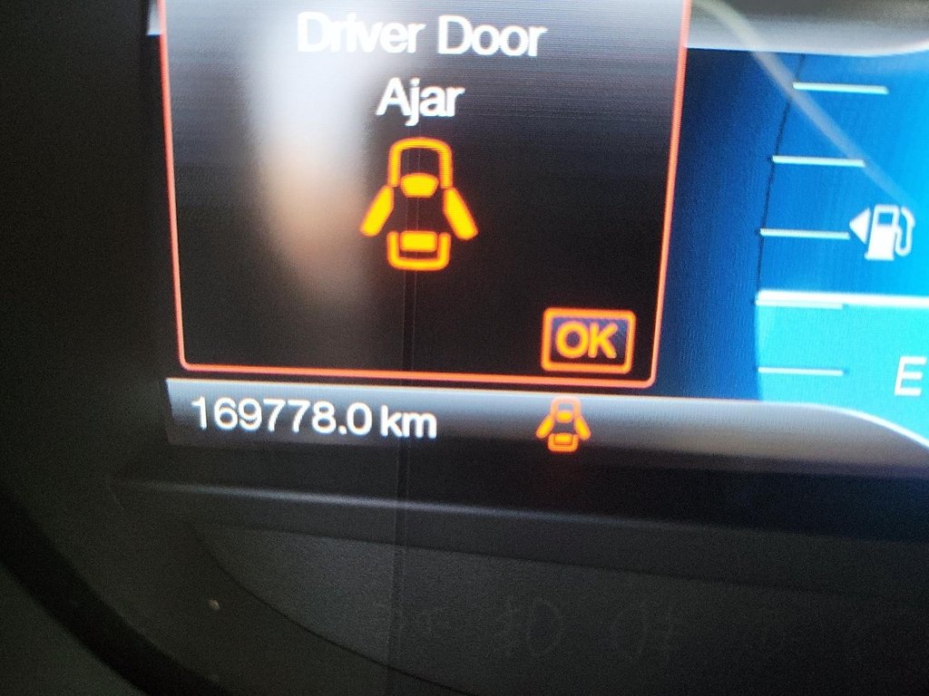 2013 Ford Fusion Titanium AWD in Brantford, Ontario - 12 - w1024h768px