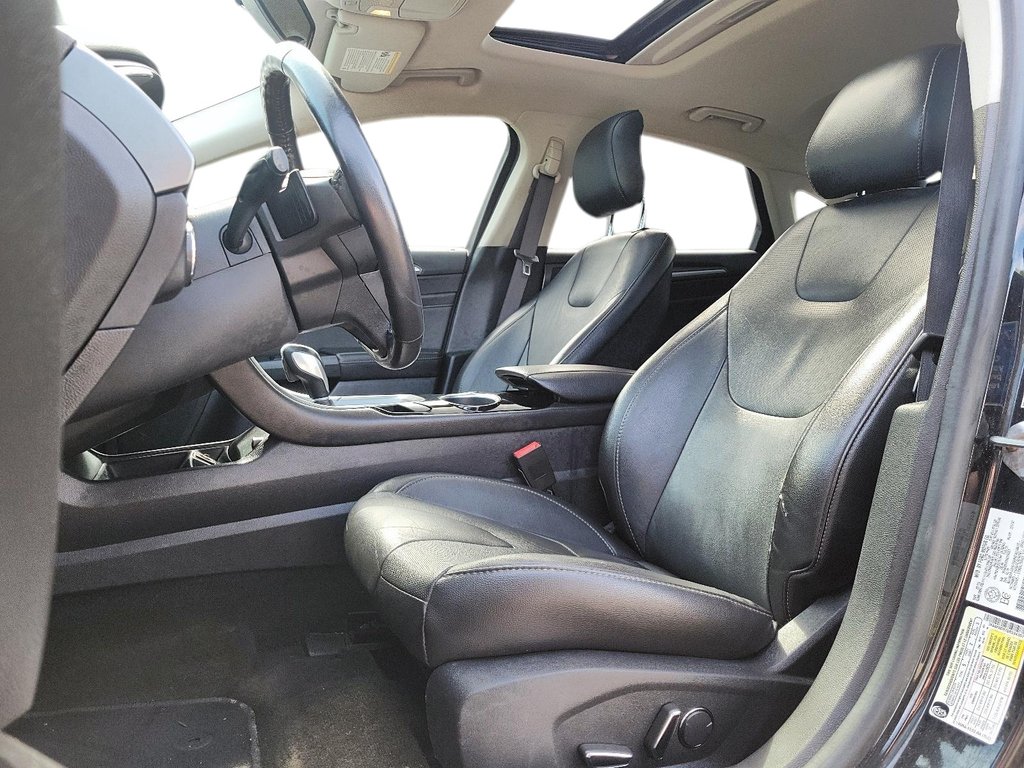 2013 Ford Fusion Titanium AWD in Brantford, Ontario - 8 - w1024h768px