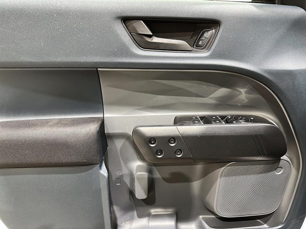 2022 Ford Maverick XL Crew Cab AWD 2.0L Ecoboost in Brantford, Ontario - 9 - w1024h768px